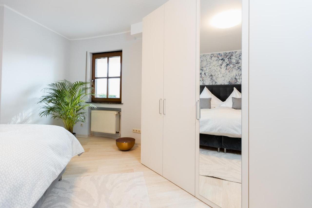 Erholung In Der Natur In Moselnahe, King Size Bett, Netflix, Waschmaschine, Trockner Bengel Екстериор снимка